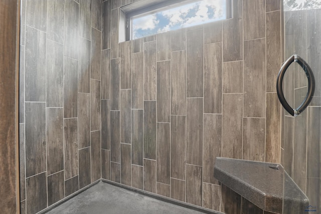 21298 Ridgewood Trl, Lead, SD 57754 - bathroom with a tile shower