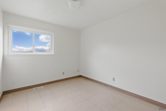 322 Curtis, Rapid City, SD 57702 - unfurnished room with baseboards