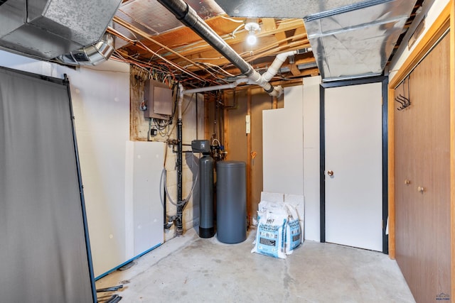 2030 12th Ave, Belle Fourche, SD 57717 - unfinished basement featuring a water softener