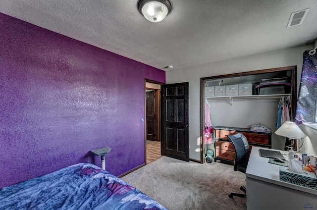 22970 Candlelight Dr, Rapid City, SD 57703 - carpeted bedroom featuring a textured wall, a textured ceiling, and a desk
