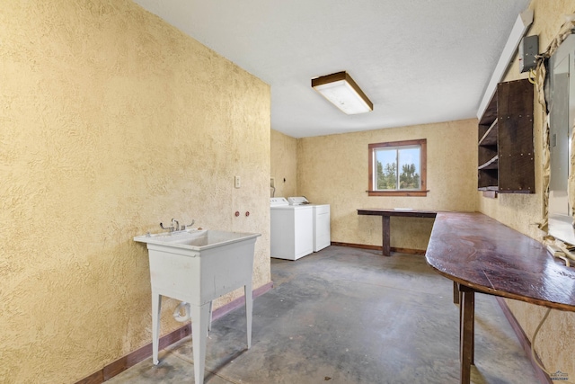 22600 Jenny Gulch Rd Unit 22600/22636Jenny, Gulch Rd, Rapid City, SD 57702 - below grade area featuring a textured wall and independent washer and dryer