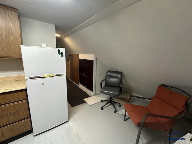 414 2nd Ave, Edgemont, SD 57735 - office space with vaulted ceiling