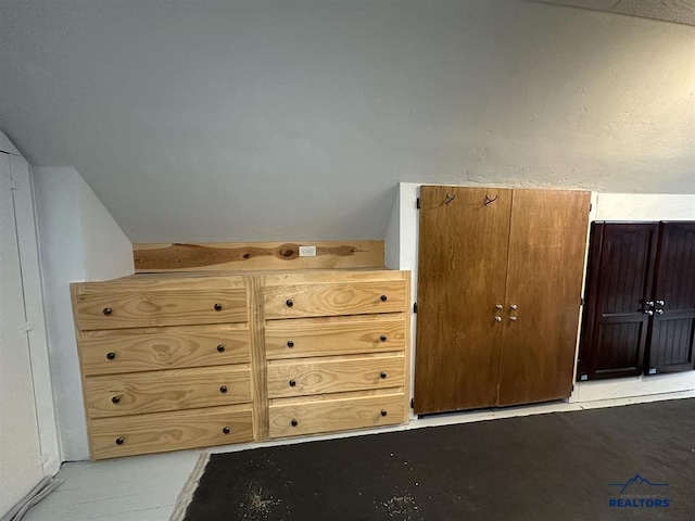 414 2nd Ave, Edgemont, SD 57735 - unfurnished bedroom featuring lofted ceiling