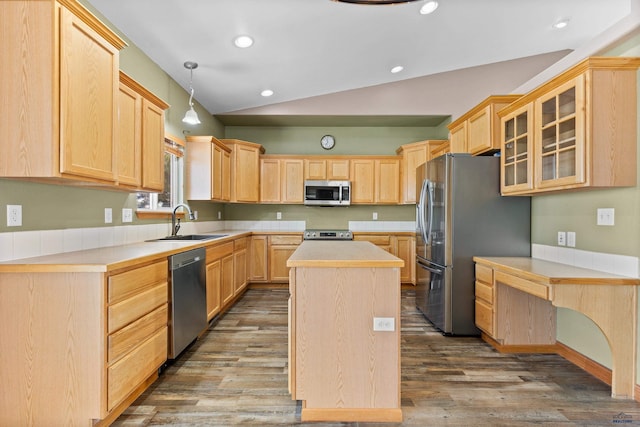4300 Donegal Way, Rapid City, SD 57702 - kitchen featuring appliances with stainless steel finishes, a sink, light brown cabinets, lofted ceiling, and a center island
