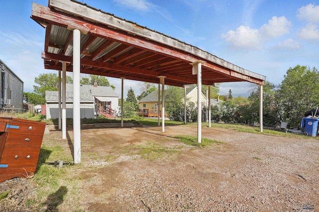 1905 5th St, Rapid City, SD 57701 - view of yard with a carport