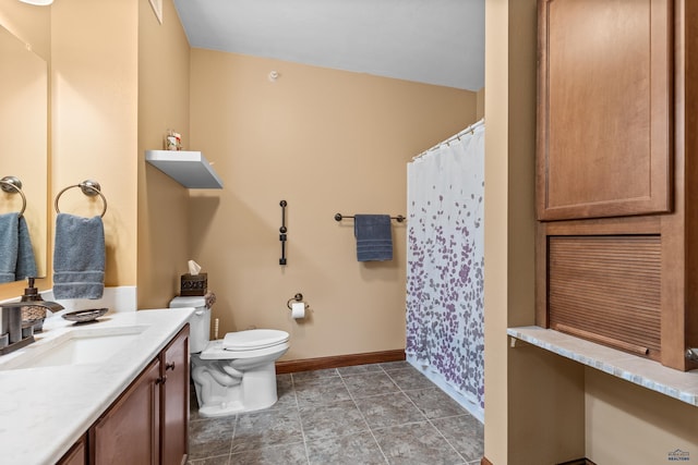 4035 Fairway Hills Dr, Rapid City, SD 57702 - bathroom featuring vanity, baseboards, toilet, and curtained shower