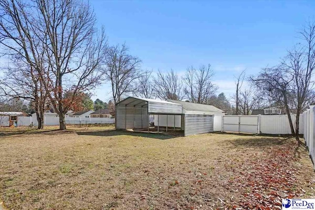 view of yard featuring a carport