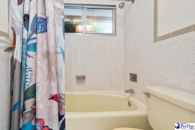 1040 Left Bank Dr, Florence, SC 29501 - full bath featuring toilet, shower / bath combo, and tile walls