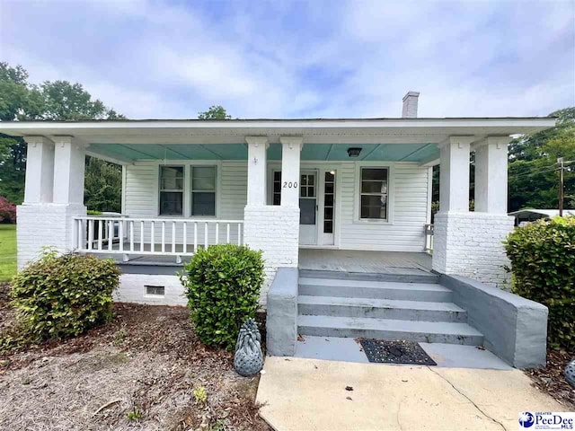 view of front of home with covered porch