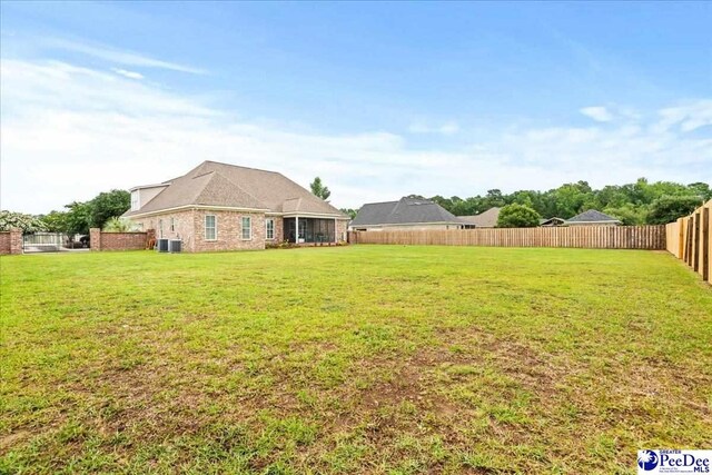 3106 Wainwright Ct, Florence, SC 29501 - view of yard featuring cooling unit