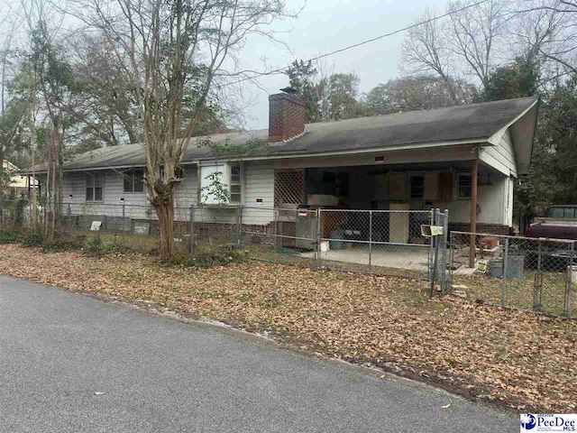 view of front of property