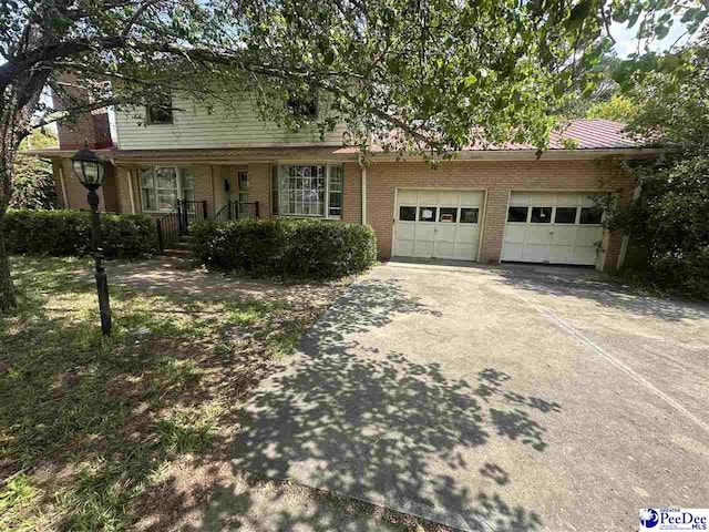 view of front of house featuring a garage