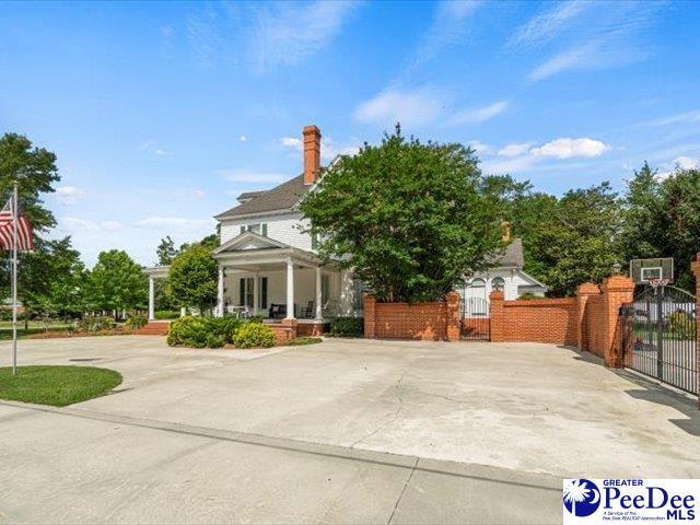 view of front of property with a porch