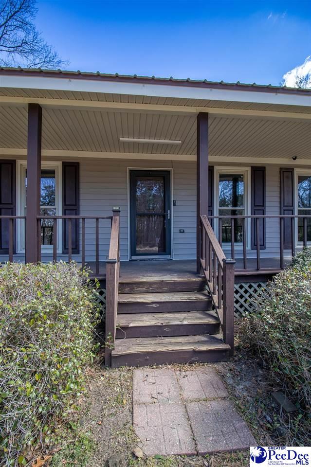 property entrance with a porch