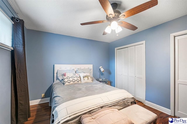 500UNIT31 Woodland, Florence, SC 29501 - bedroom with a ceiling fan and wood finished floors