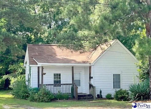 view of front of house featuring covered porch