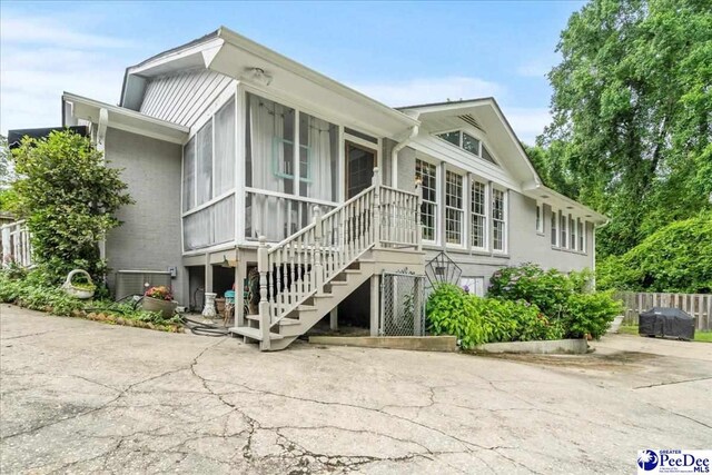 965 Scriven Dr, Flornce, SC 29501 - view of front of home with stairs