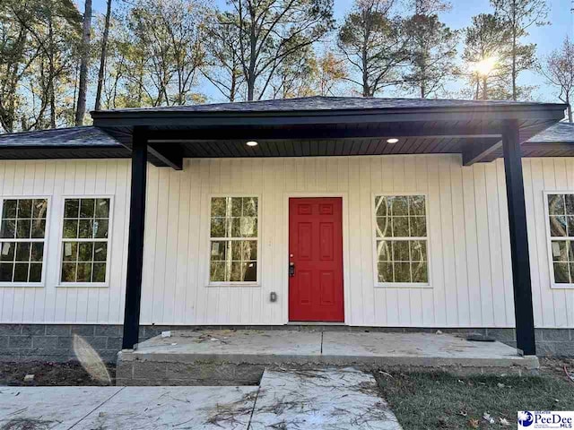 view of entrance to property