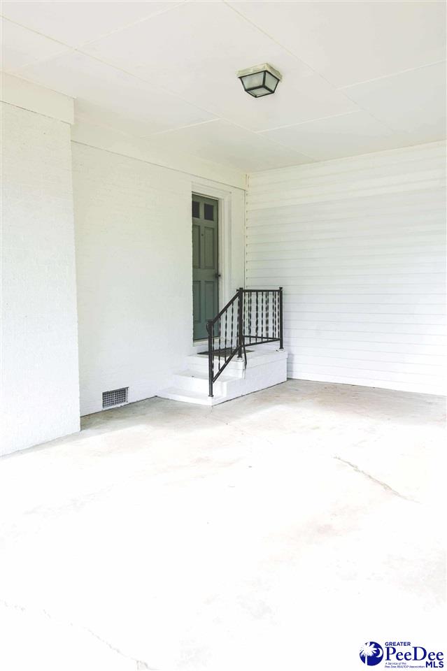 306 Mimosa Dr, Cheraw, SC 29520 - view of patio / terrace