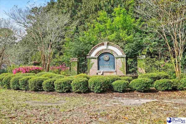2543 Ben Hogan Cir, Florence, SC 29506 - view of community sign