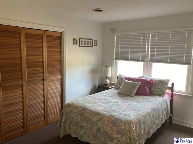 bedroom featuring a closet