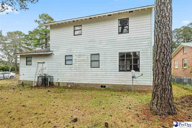 548 Mciver Rd, Florence, SC 29506 - rear view of property with crawl space and a yard
