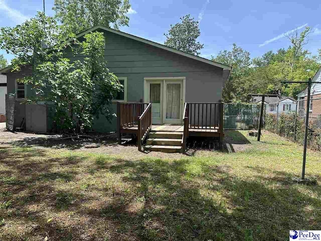 17 Shuler Dr, Sumter, SC 29150 - back of property with a deck