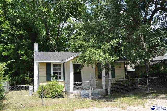 507 Charleston St, Marion, SC 29571 - photo 2