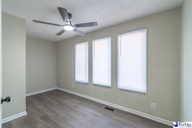 4028 Leviner Rd, Wallace, SC 29596 - photo 35