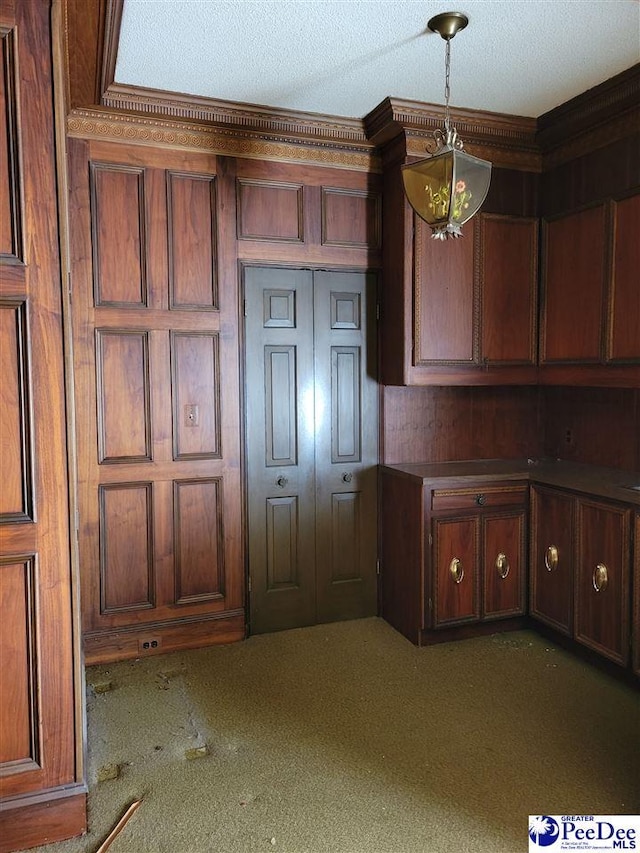601 Cashua St, Darlington, SC 29532 - kitchen with carpet, hanging light fixtures, and a textured ceiling