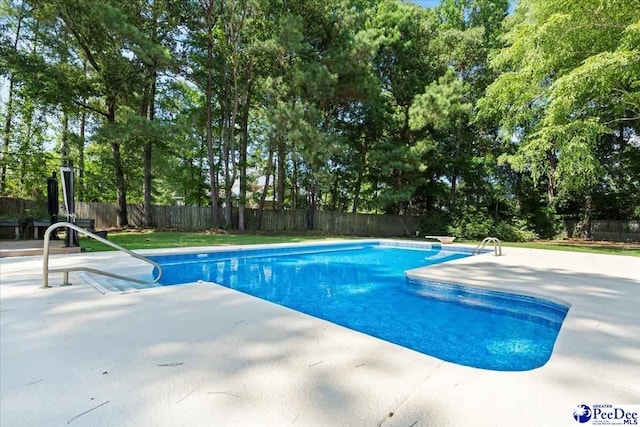 3427 Sussex Ct, Florence, SC 29501 - view of swimming pool featuring a patio area and a fenced backyard