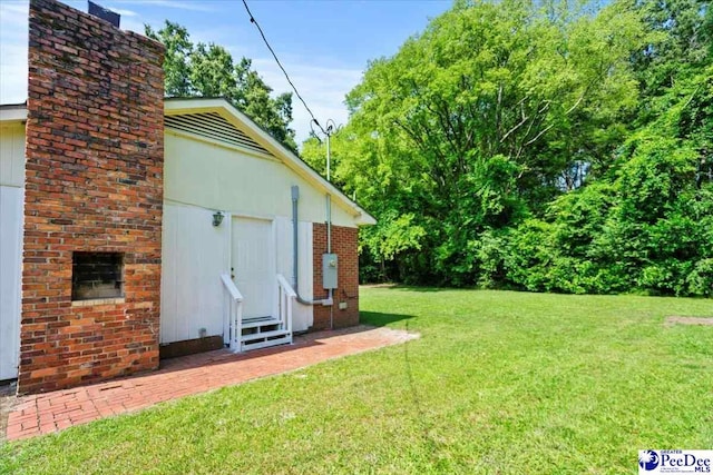 317 Thomas St, Bennettsville, SC 29512 - view of green lawn featuring entry steps