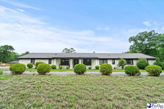 106 Min Lou Cir, Darlington, SC 29532 - ranch-style house with a front yard
