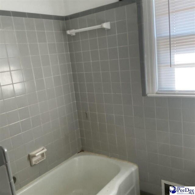 807 E Wilson St, Dillon, SC 29536 - photo 12
