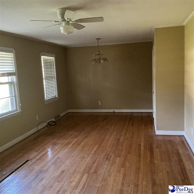 807 E Wilson St, Dillon, SC 29536 - photo 9