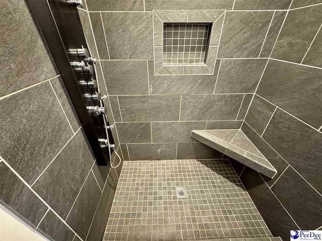188 Chatham Trace Cir, Cheraw, SC 29520 - full bath featuring tiled shower