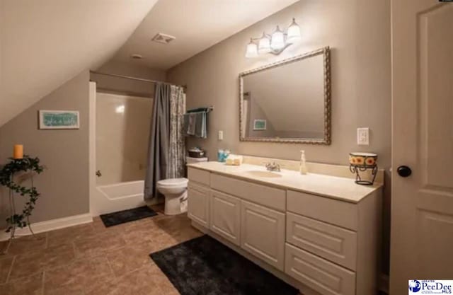 3438 Hammock Ct, Florence, SC 29501 - full bath with vaulted ceiling, visible vents, toilet, vanity, and shower / tub combo with curtain