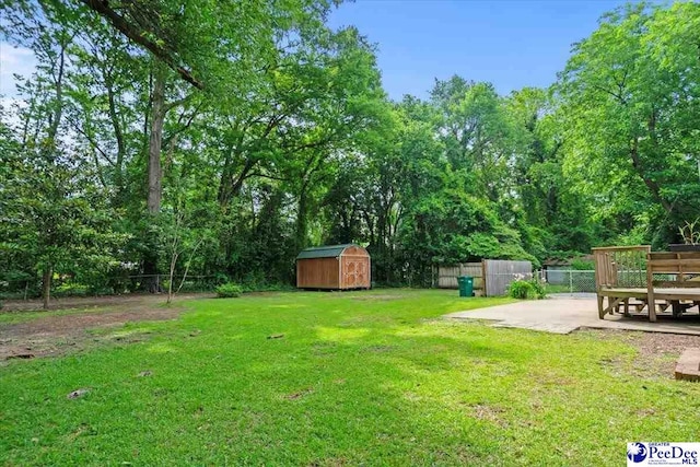 312 Greene St, Cheraw, SC 29520 - view of yard with a patio