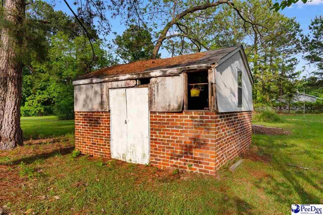 view of outbuilding with an outdoor structure