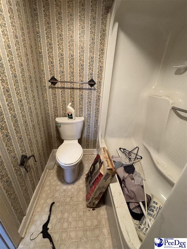 803 Pearl St, Darlington, SC 29532 - bathroom featuring toilet and wallpapered walls