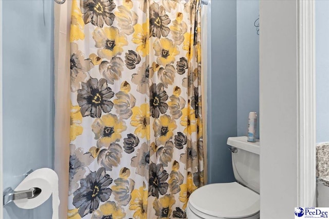3250 Hampton Pointe Dr, Florence, SC 29501 - full bathroom featuring toilet and a shower with curtain