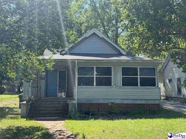 327 Marlboro Ave, Hartsville, SC 29550 - photo 3