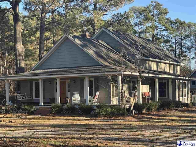 view of front facade with covered porch