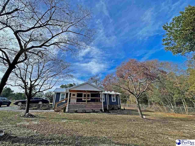 bungalow featuring covered porch