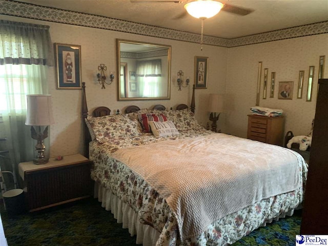 bedroom featuring ceiling fan