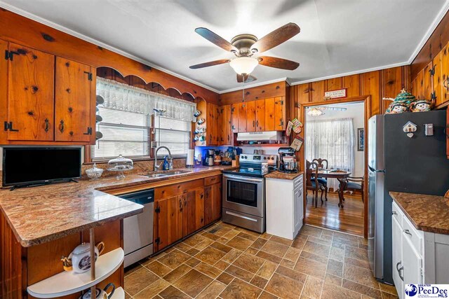 560 W Carolina Ave, Hartsville, SC 29550 - photo 12