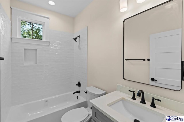 125 E Pine St, Florence, SC 29506 - full bath with vanity and shower / washtub combination