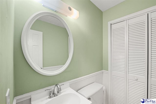 1110 Dunvegan Rd, Florence, SC 29501 - bathroom featuring a closet and a sink