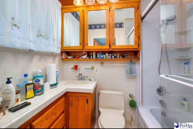101 E Claff Cir, Lake City, SC 29501 - full bathroom featuring tasteful backsplash, vanity, shower / bathtub combination, and toilet