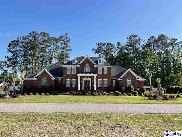 view of front of house with a front yard